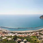 Edera & La Torretta Hotel 4*