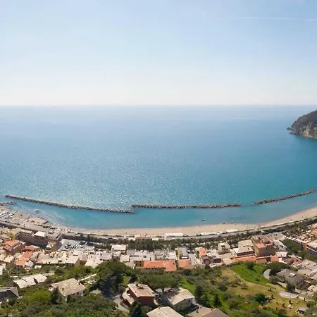 Edera & La Torretta Hotel 4*